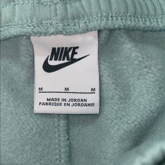 Nike Sweatpants with Tapered Fit - Picture 5 of 5